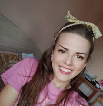 Betina, Масажист