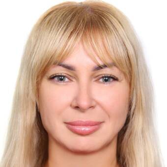 Юлия, Счетоводитель
