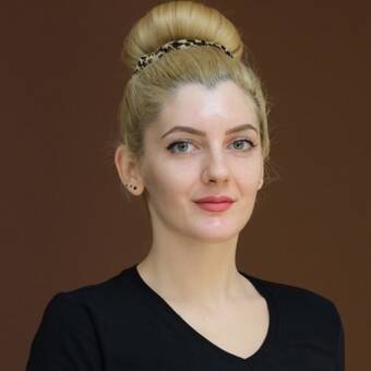 Мария, Масажист