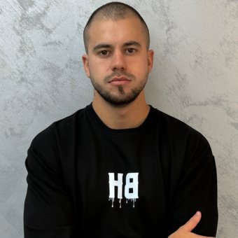 Petur, Психолог