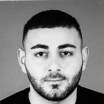 Stoyan, Бръснар