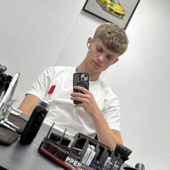 tedo.cutz, Бръснар