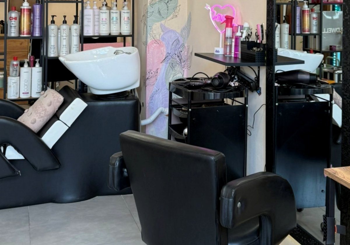 Andromeda Beauty Bar Бургас - снимка 1