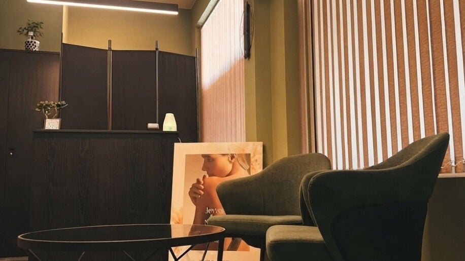 AURA Massage Studio София - снимка 2