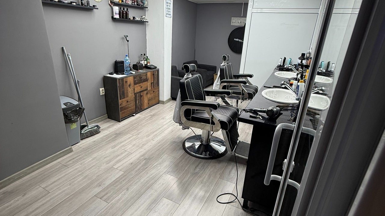 BARBERSHOP 17 Стара Загора - снимка 1