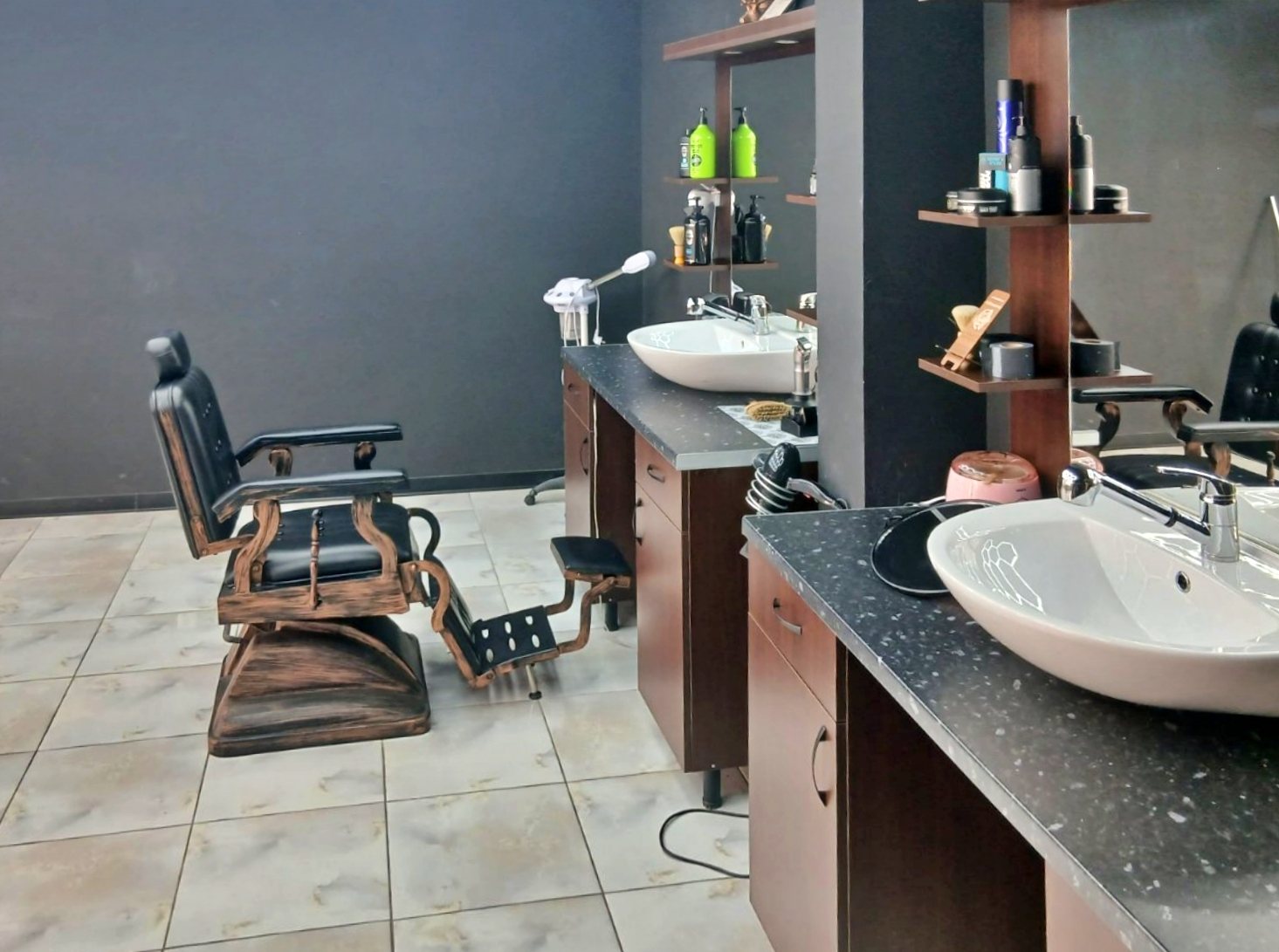 BarberShop GRACE Бургас - снимка 1