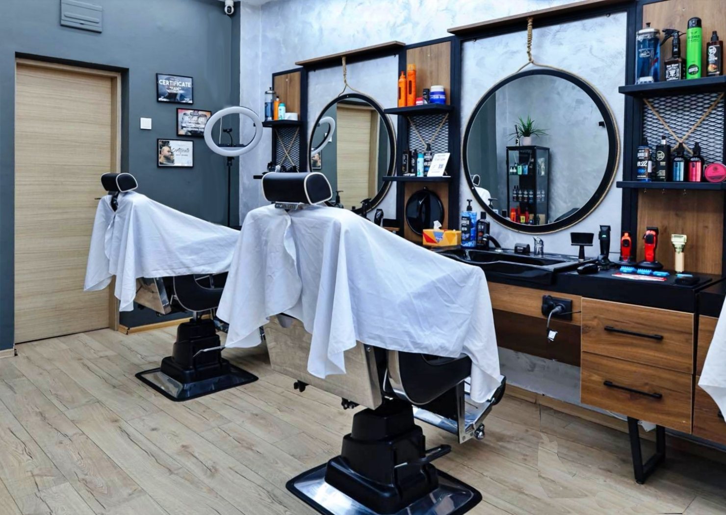 Basri's Barbershop Варна - снимка 2