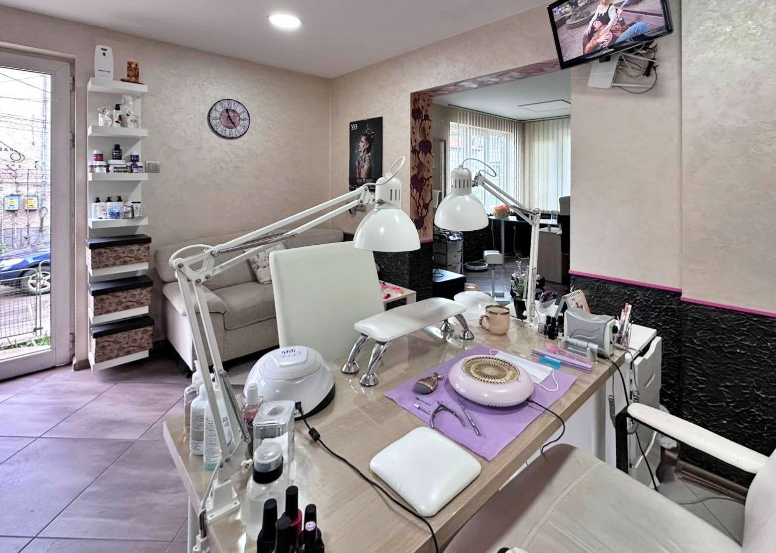 Beauty House CoConnI Велико Търново - снимка 1
