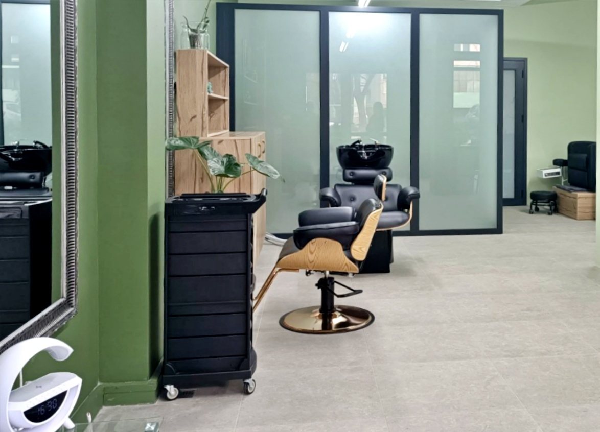 Beauty Salon Оля-ля Пловдив - снимка 1
