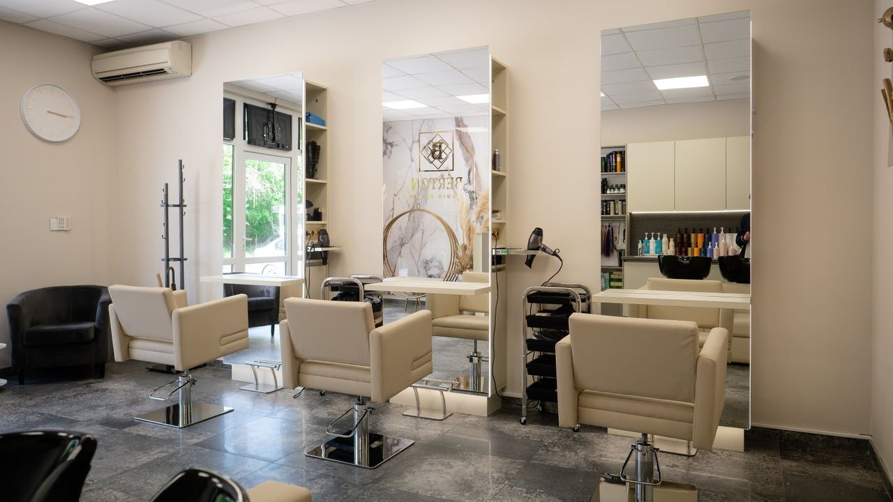 Bèrtón Beauty Studio - Фризьорски салон Варна