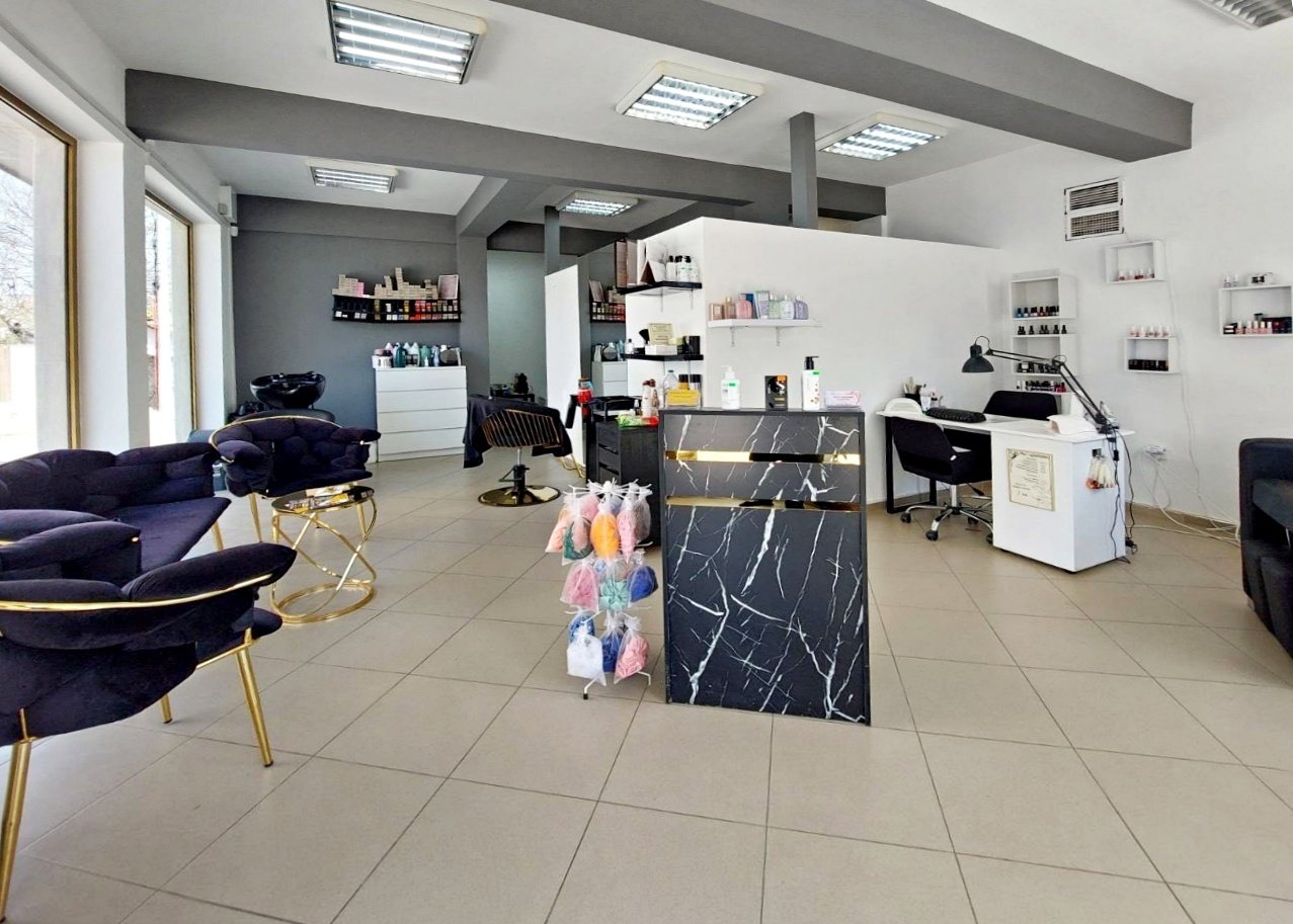 Bombshell Beauty Studio Dobrich Добрич - снимка 1