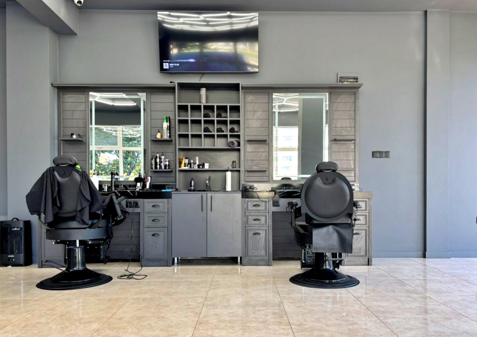 Djanny’s Barbershop Бургас - снимка 1