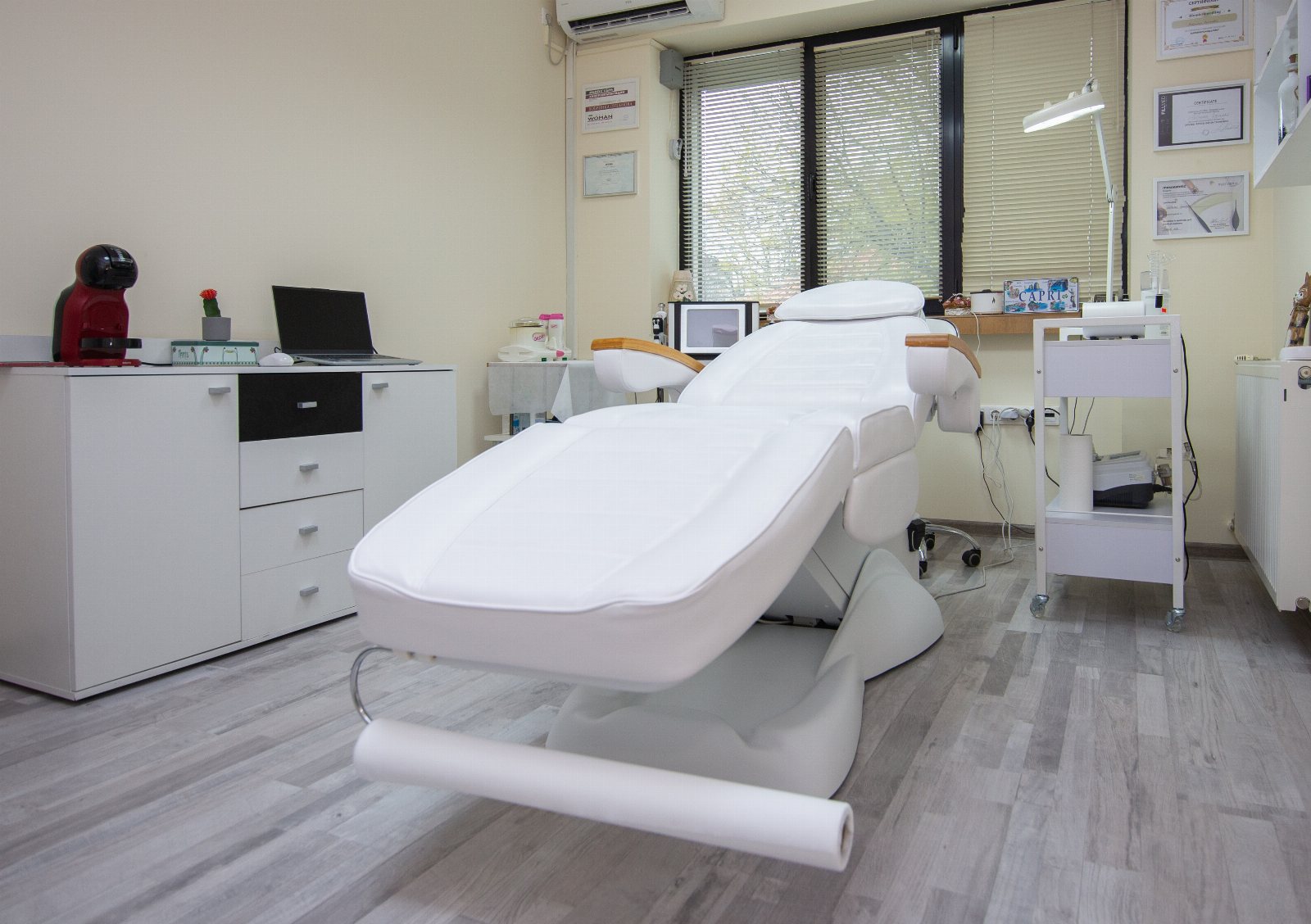 Dobi Aesthetics Lab - Салон за красота Стара Загора