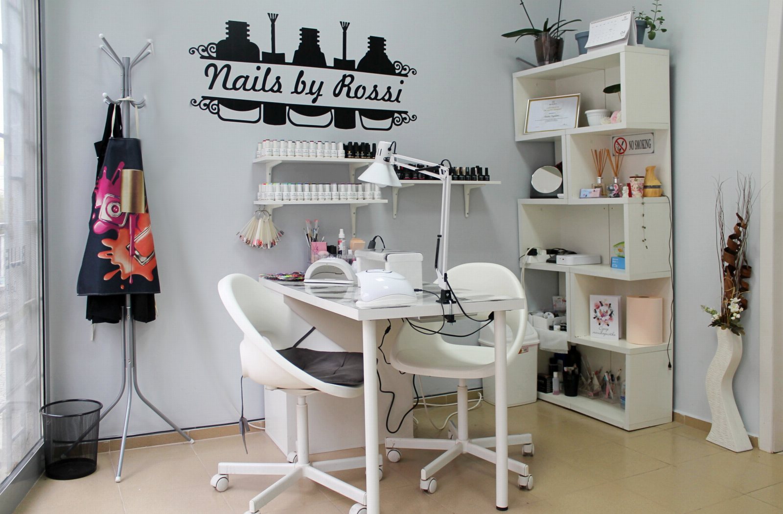 EXXO Nail Studio - Маникюр и педикюр Бургас