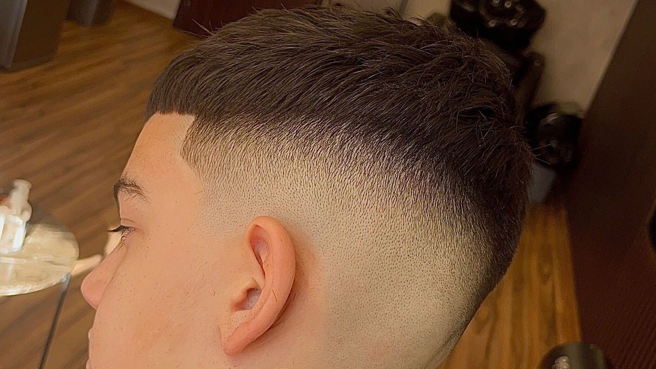 Future Barbershop Варна - снимка 1