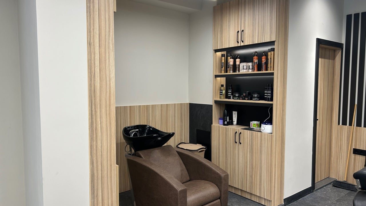 Galaxy barbershop София - снимка 1