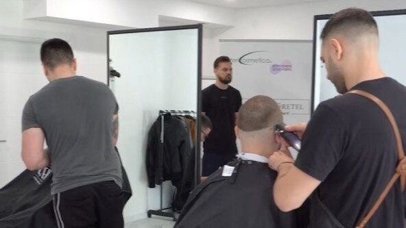 Hansel and Gretel Nails & Barber - Academy Варна - снимка 2