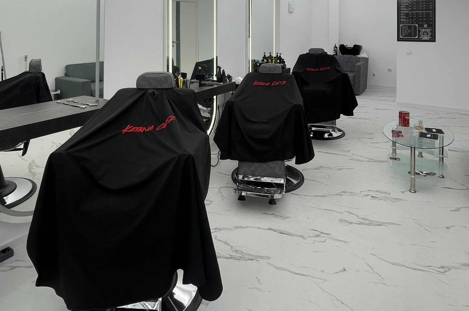 Katana CutZ Barbershop 2 - Барбершоп Варна