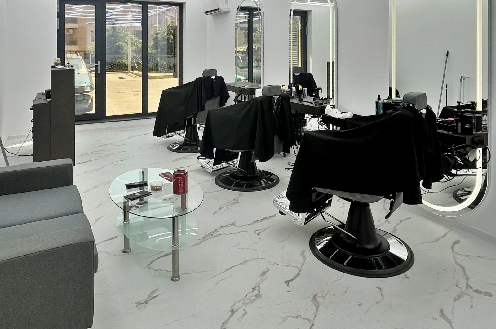 Katana CutZ Barbershop 2 Варна - снимка 1