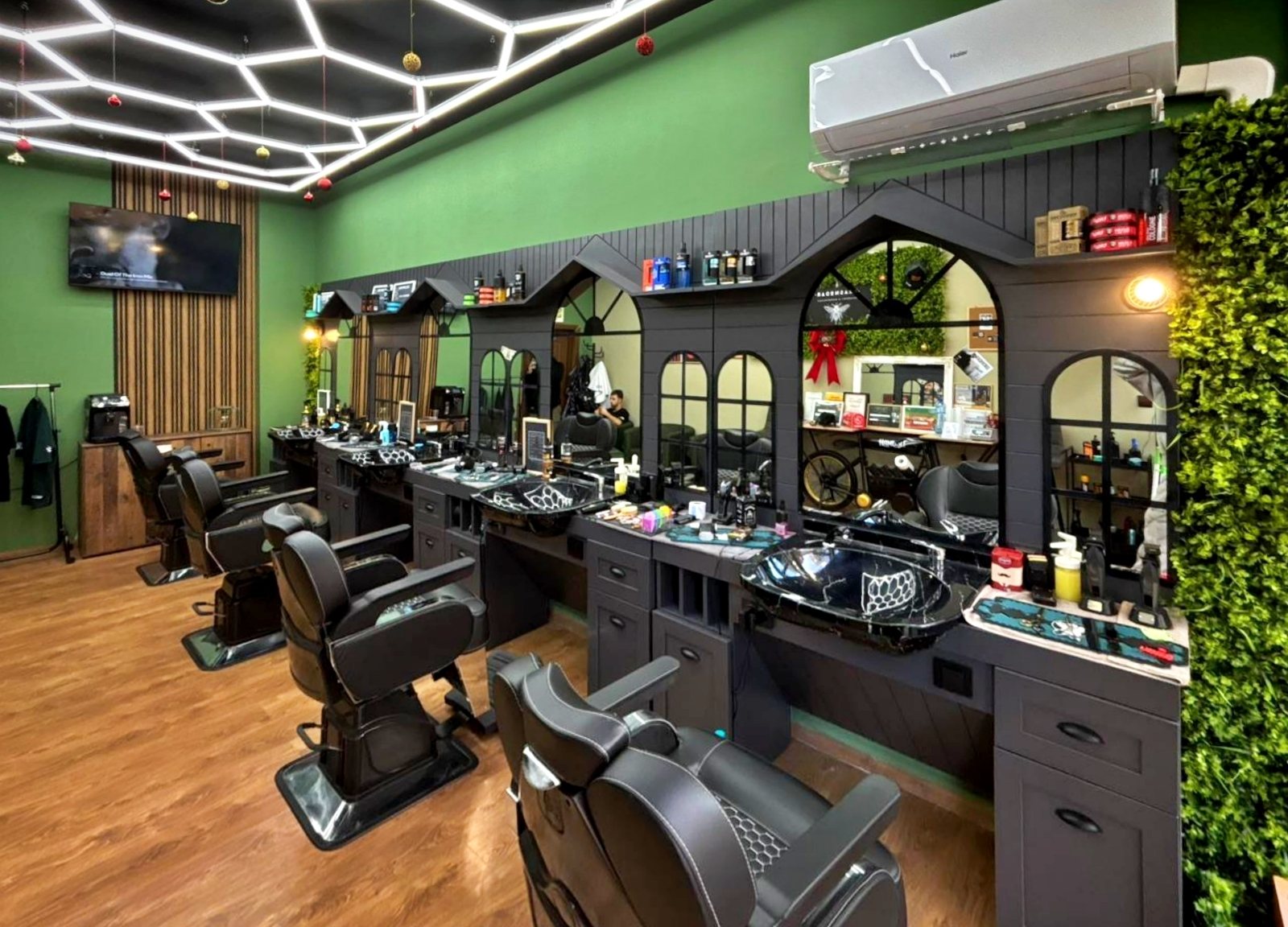 Krasnodar Barbershop - Барбершоп Бургас
