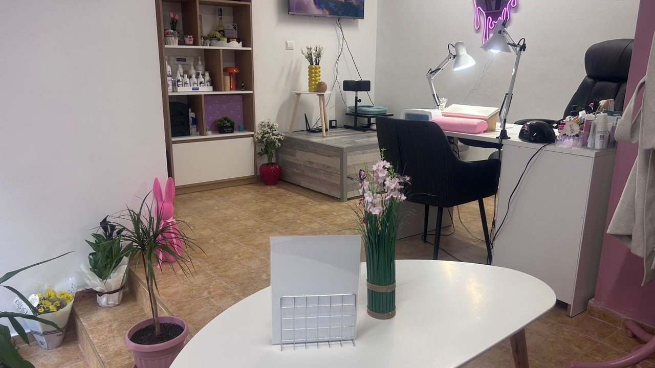 Krassi nail studio Стара Загора - снимка 1