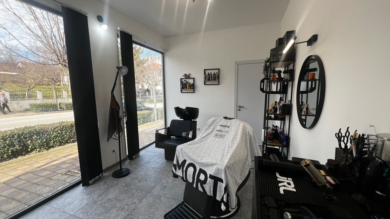 La Casa Di Nero Barbershop - Барбершоп Варна