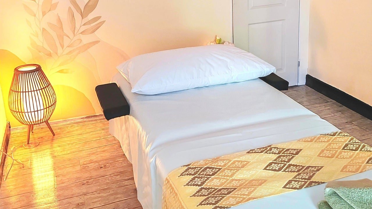 La iat Thai massage. - Масаж и СПА София
