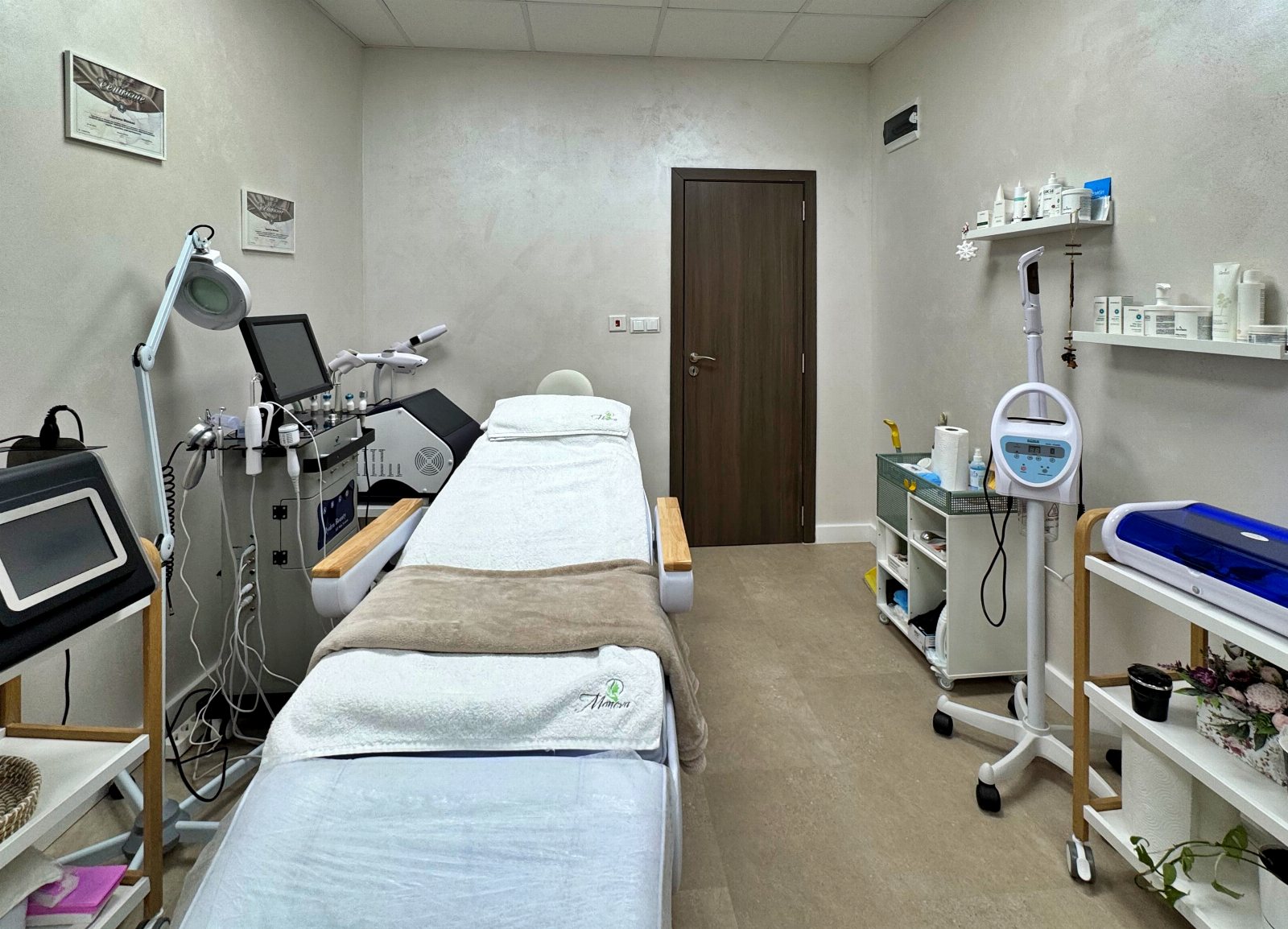 Moneva Cosmetic Studio - Лазерна епилация Русе