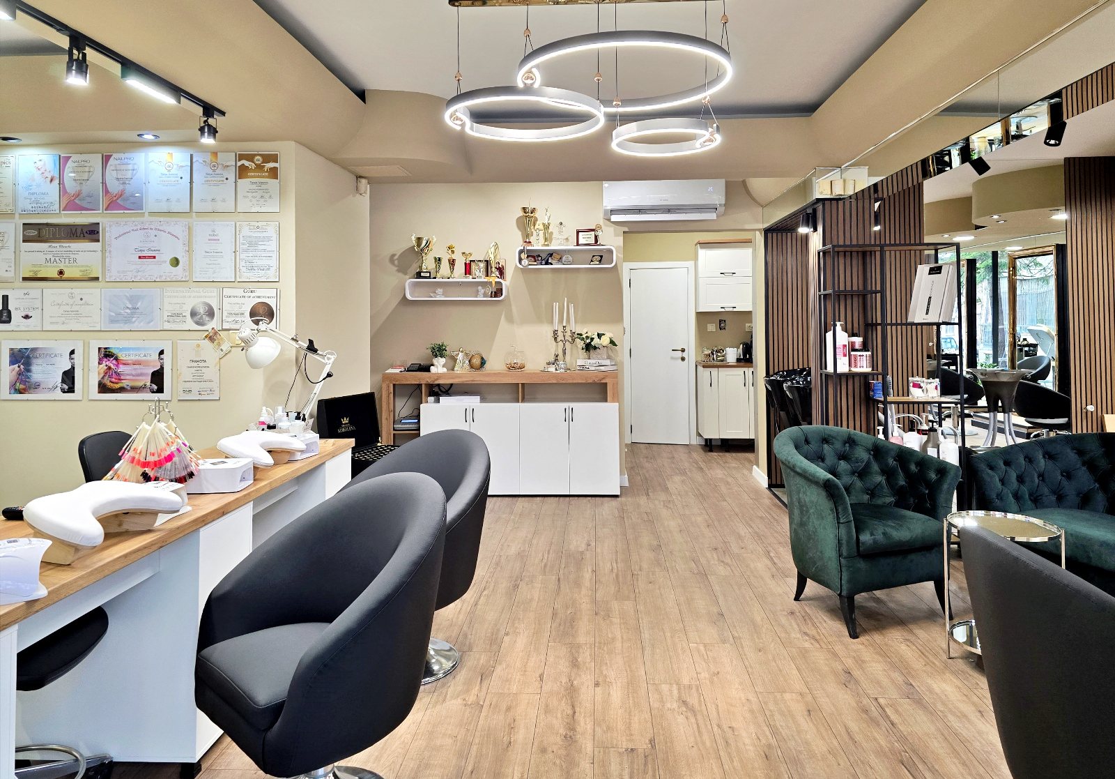 Nail Boutique & School by Tanya Ivanova Пловдив - снимка 2