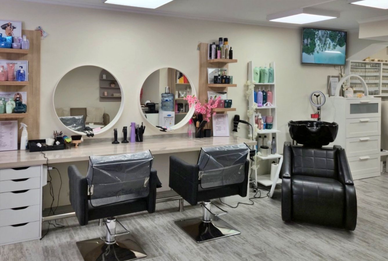 Pure Elegance Beauty Salon Варна - снимка 1