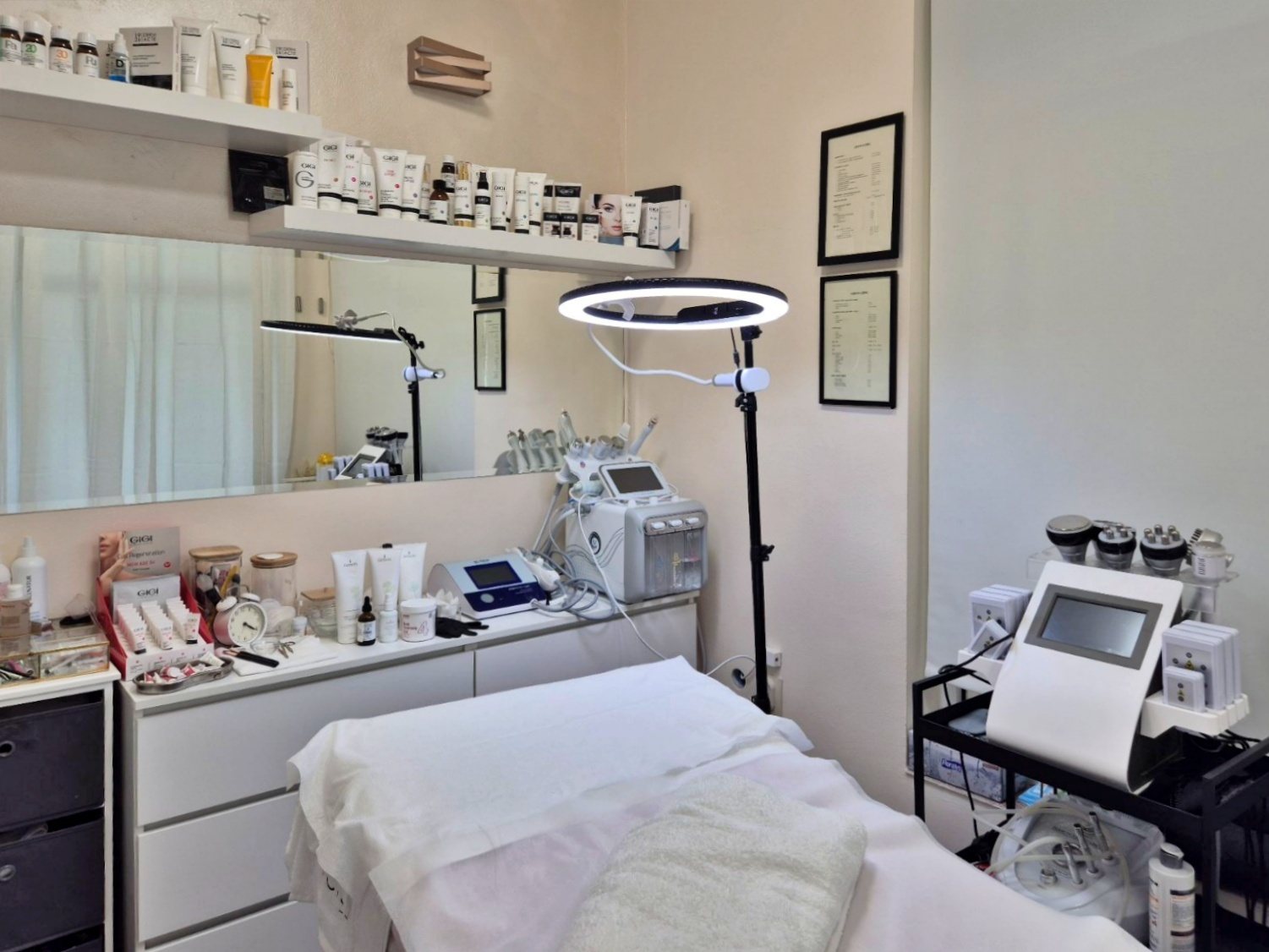 Silvia Metodieva Aesthetic Beautician Пловдив - снимка 1