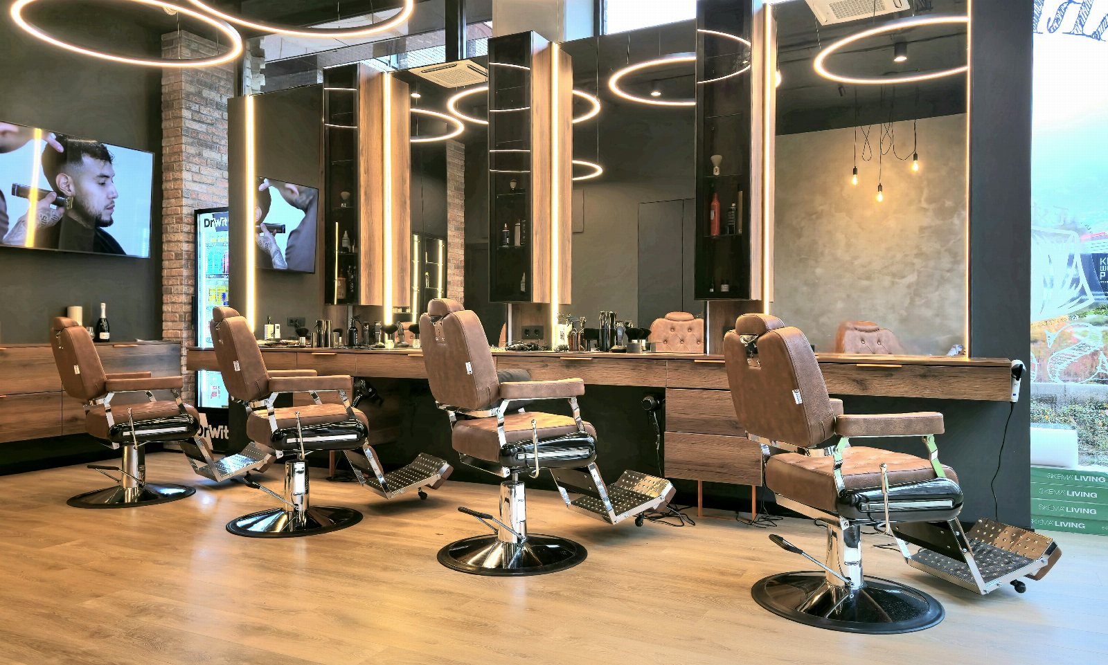 Soho Barbershop - Барбершоп София