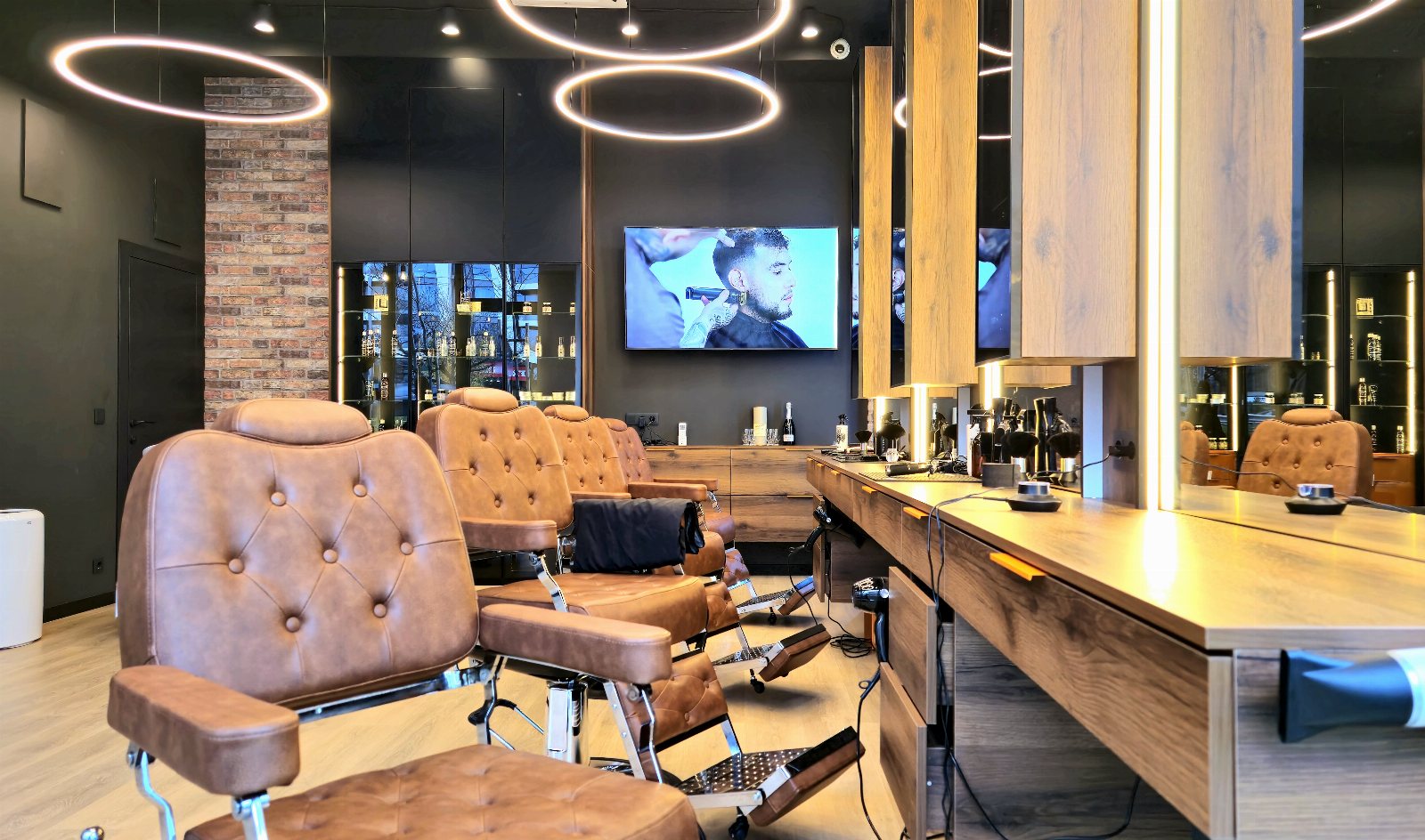 Soho Barbershop София - снимка 1