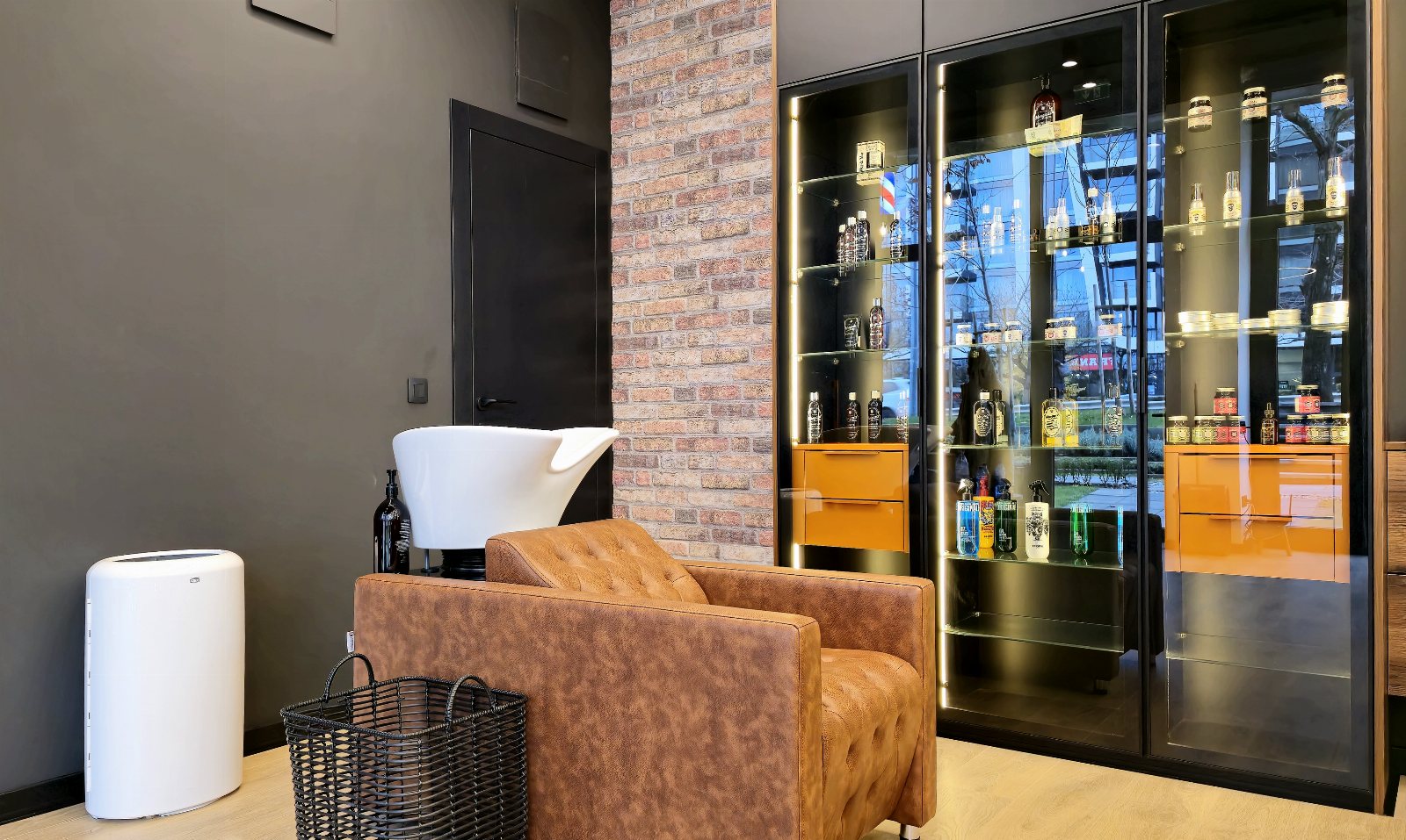 Soho Barbershop София - снимка 2