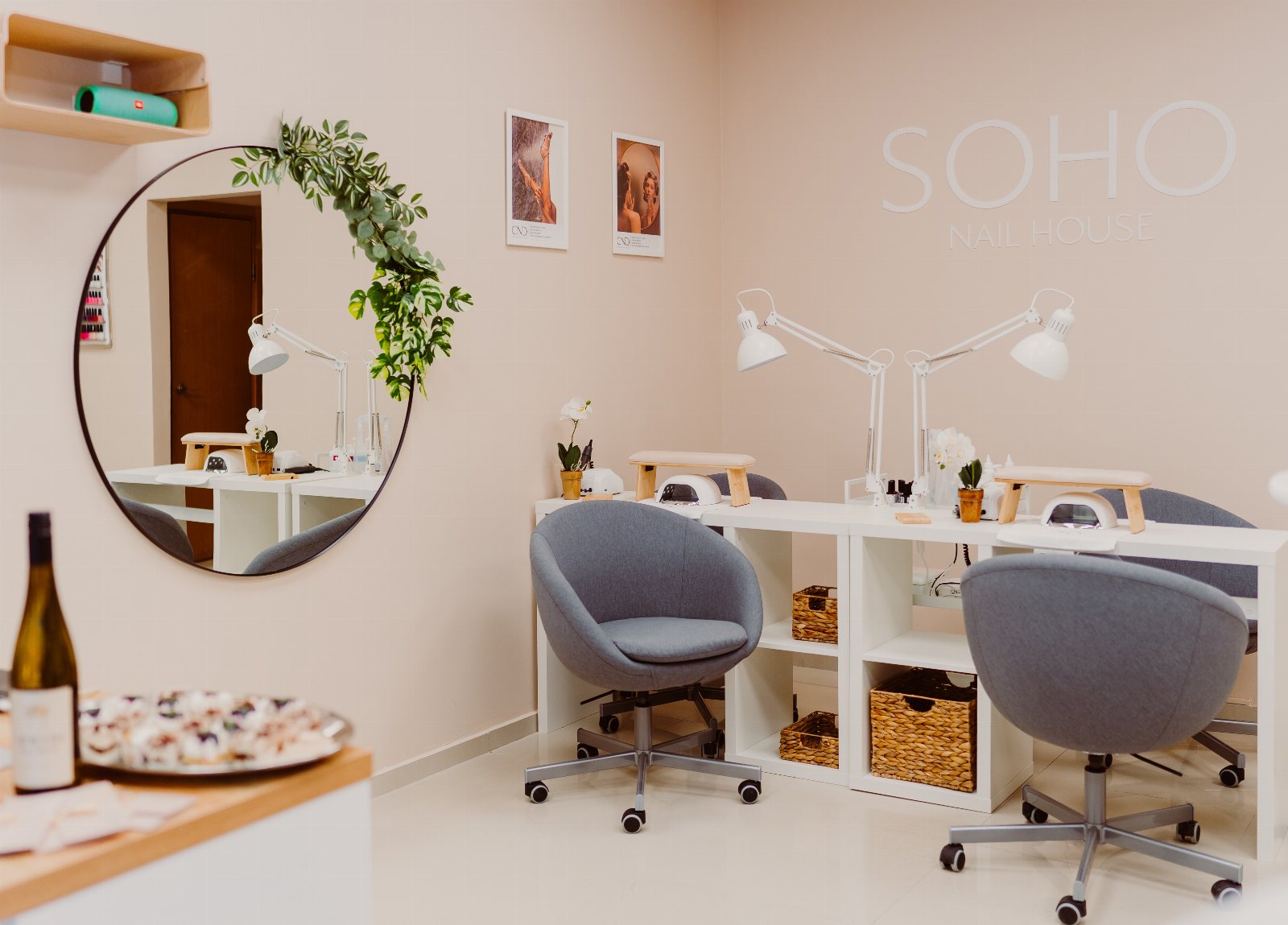 SOHO Nail House Варна - снимка 2