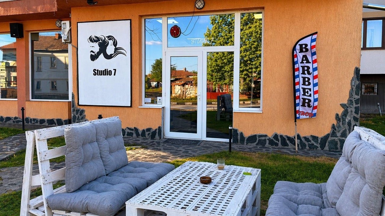 Studio 7 Hair • Barber Плевен - снимка 1