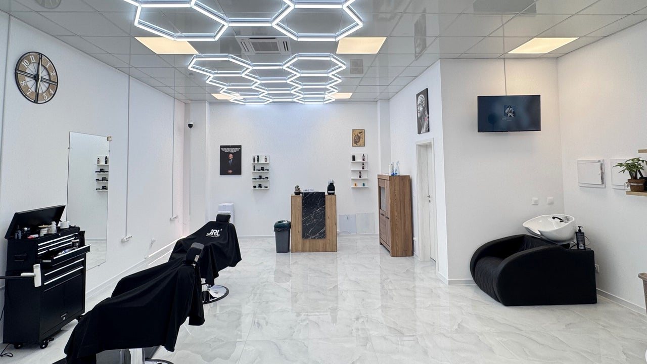 The Cut Room Barber Studio - Фризьорски салон София