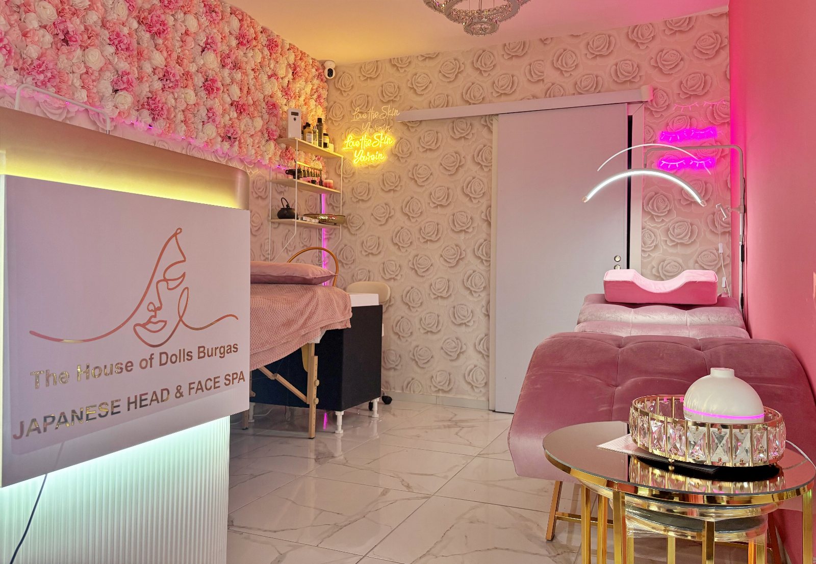 The House Of Dolls Burgas Japanese Head & Face Spa Бургас - снимка 1