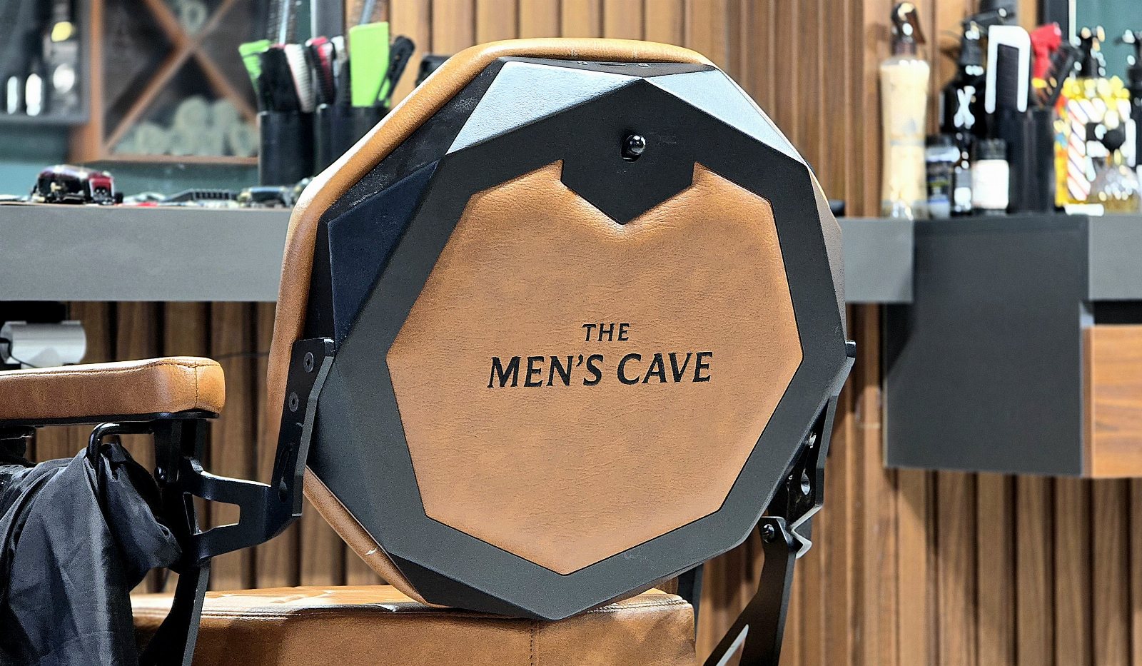 The Men’s Cave 51 Barbershop София - снимка 2