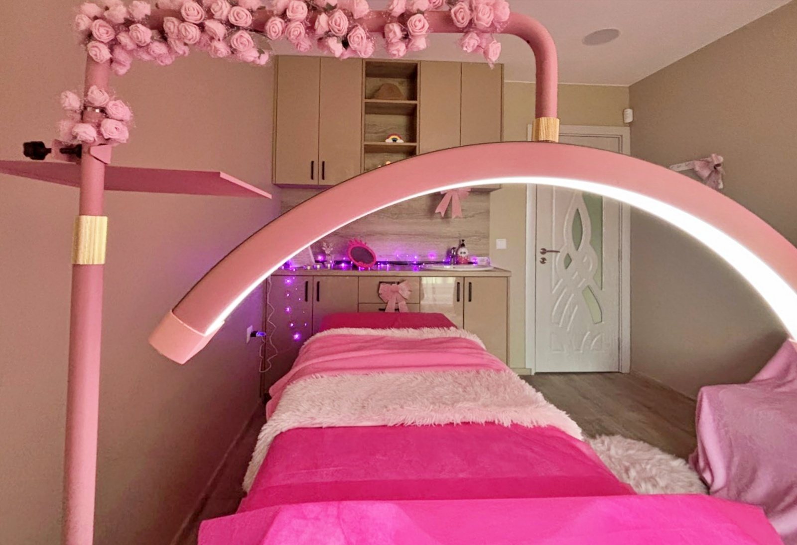 The Pink Room by Nicole Lashes Варна - снимка 1