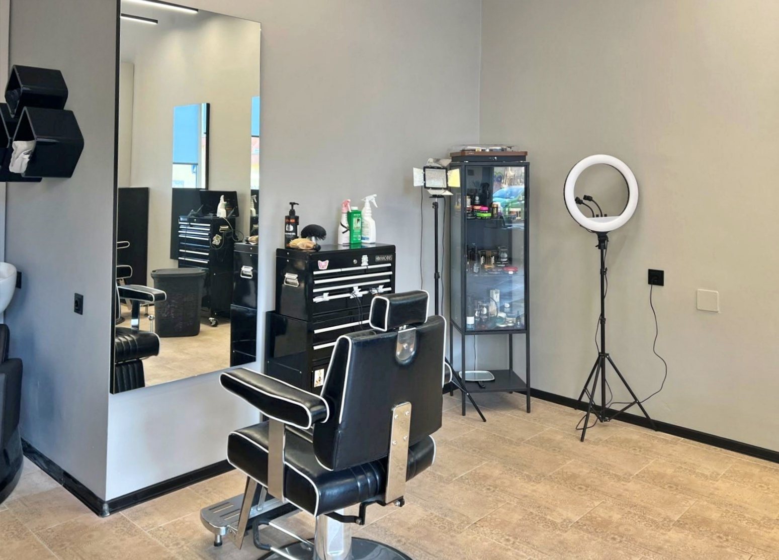 The Slogger’s Barbershop Бургас - снимка 1