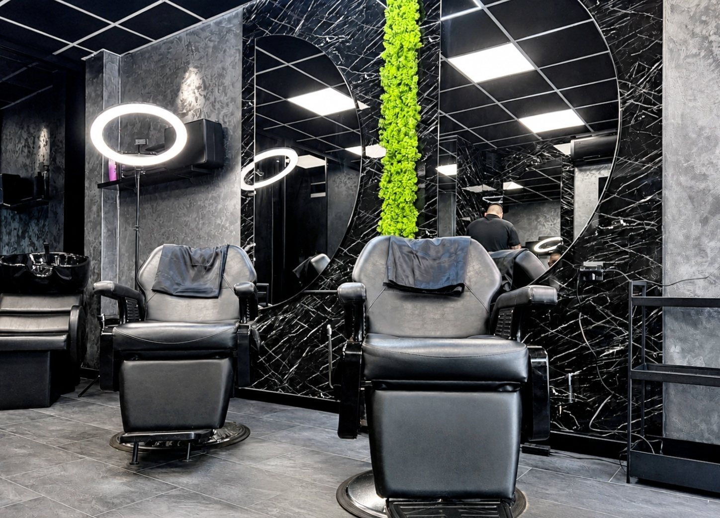 ZAHIRR Barber Studio Варна - снимка 1